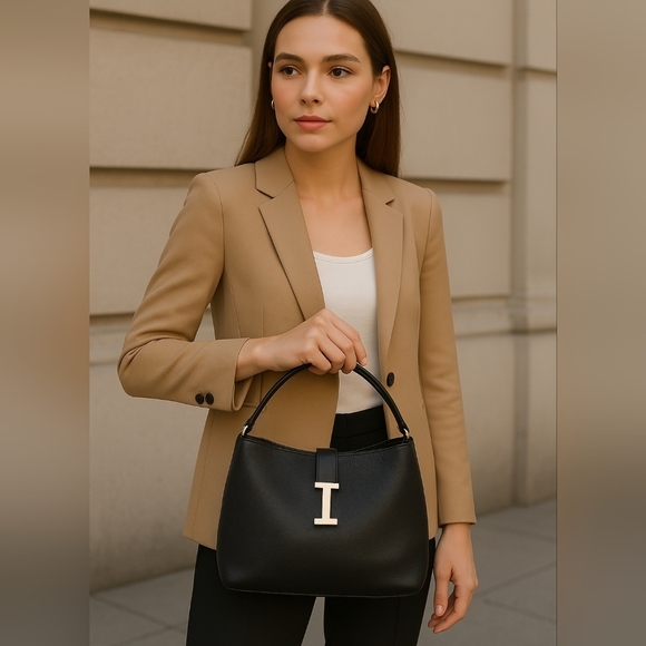 ISAAC MIZRAHI LEATHER HOBO BAG - Picture 1 of 16